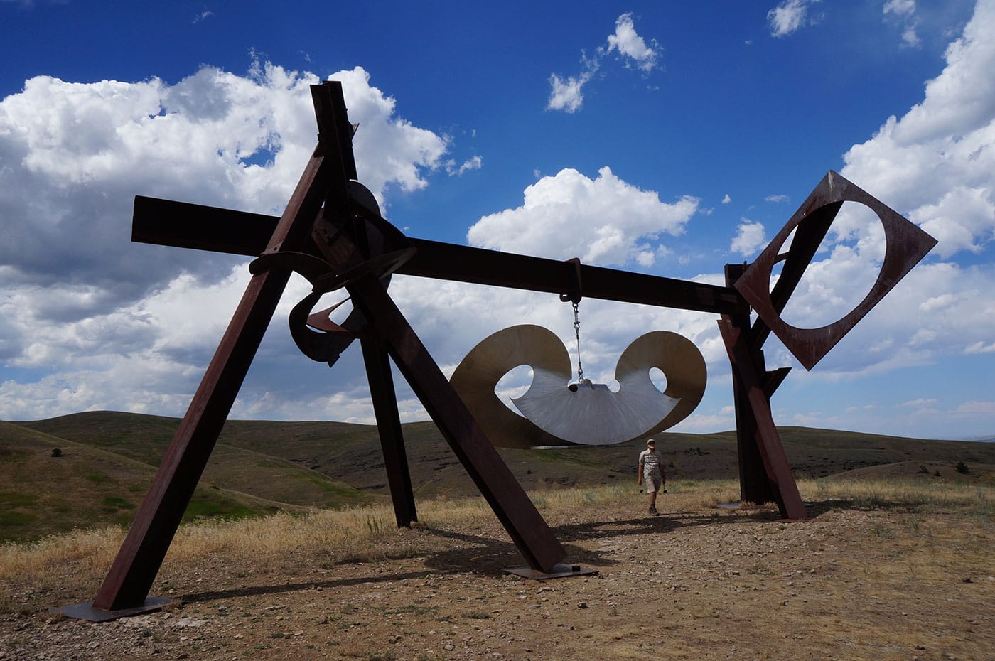 Mark di Suvero, "Beethoven's Quartet" (2003, steel and stainless steel, 24 9/16 x 30 x 23 1/4 ft)