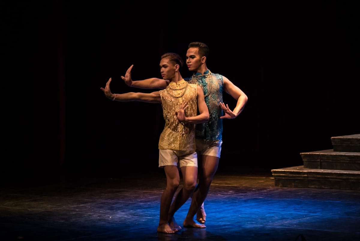 Photograph of performance by Natyarasa for Art History Forum. Photograph by Nobuyuki Arai.