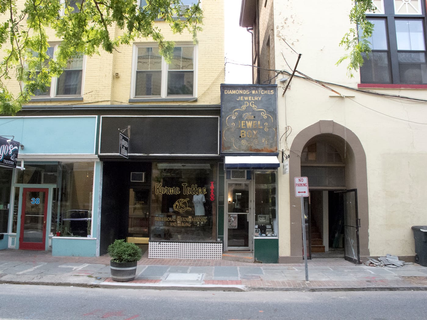 pleva-storefront-alt-view