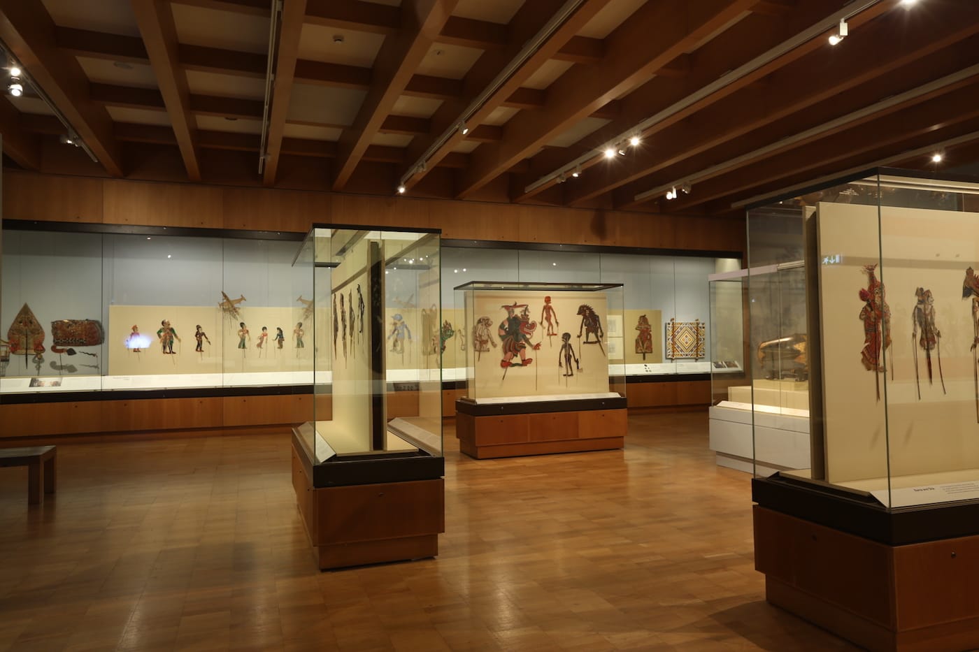 shadow-puppet-exhibition-gallery-91-f