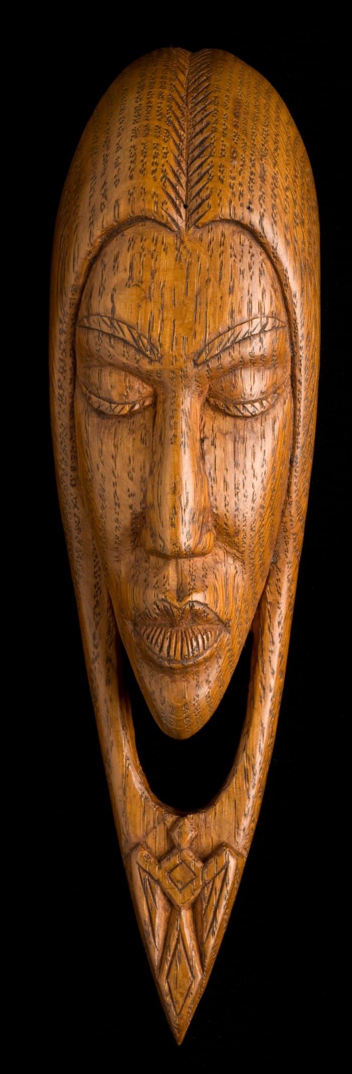 Willard Stone, "Modernistic Indian Girl" (1946), oak wood, 9 x 2 1/2 x 1 3/4 inches (courtesy Gilcrease Museum)