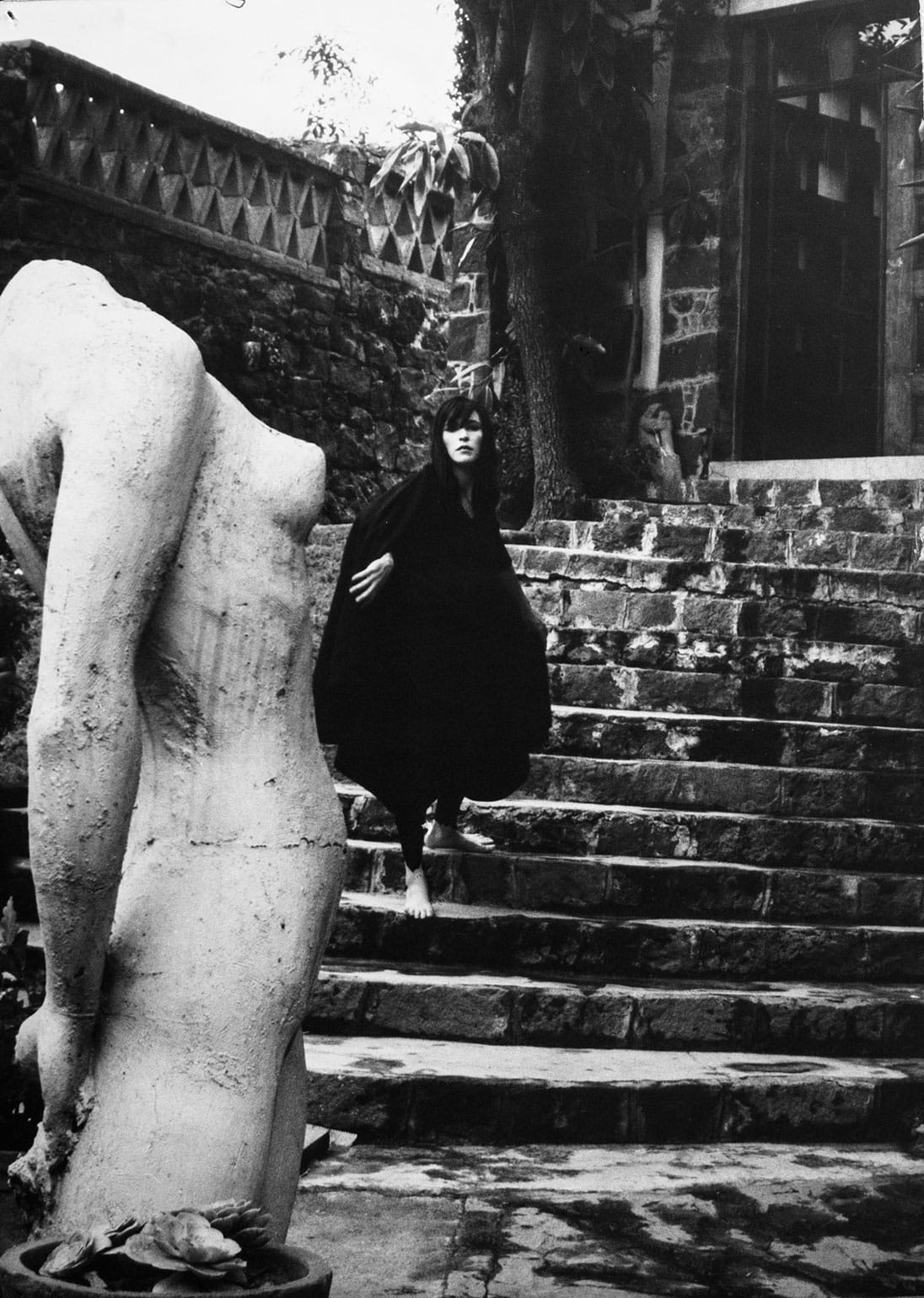 Kati HornaHistoria de un vampiro: sucedió en Coyoacán en 1962(Story of a Vampire: It Happened in Coyoacán in 1962), 1962Gelatin silver print10 x 13 ¾ in. Private collection, Mexico City© 2005 Ana María Norah Horna y Fernández