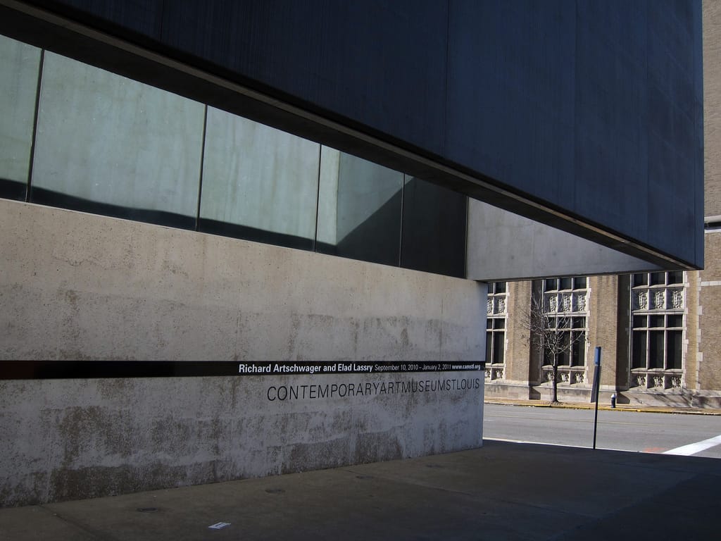 Contemporary Art Museum St Louis (image via flickr.com/joevare)