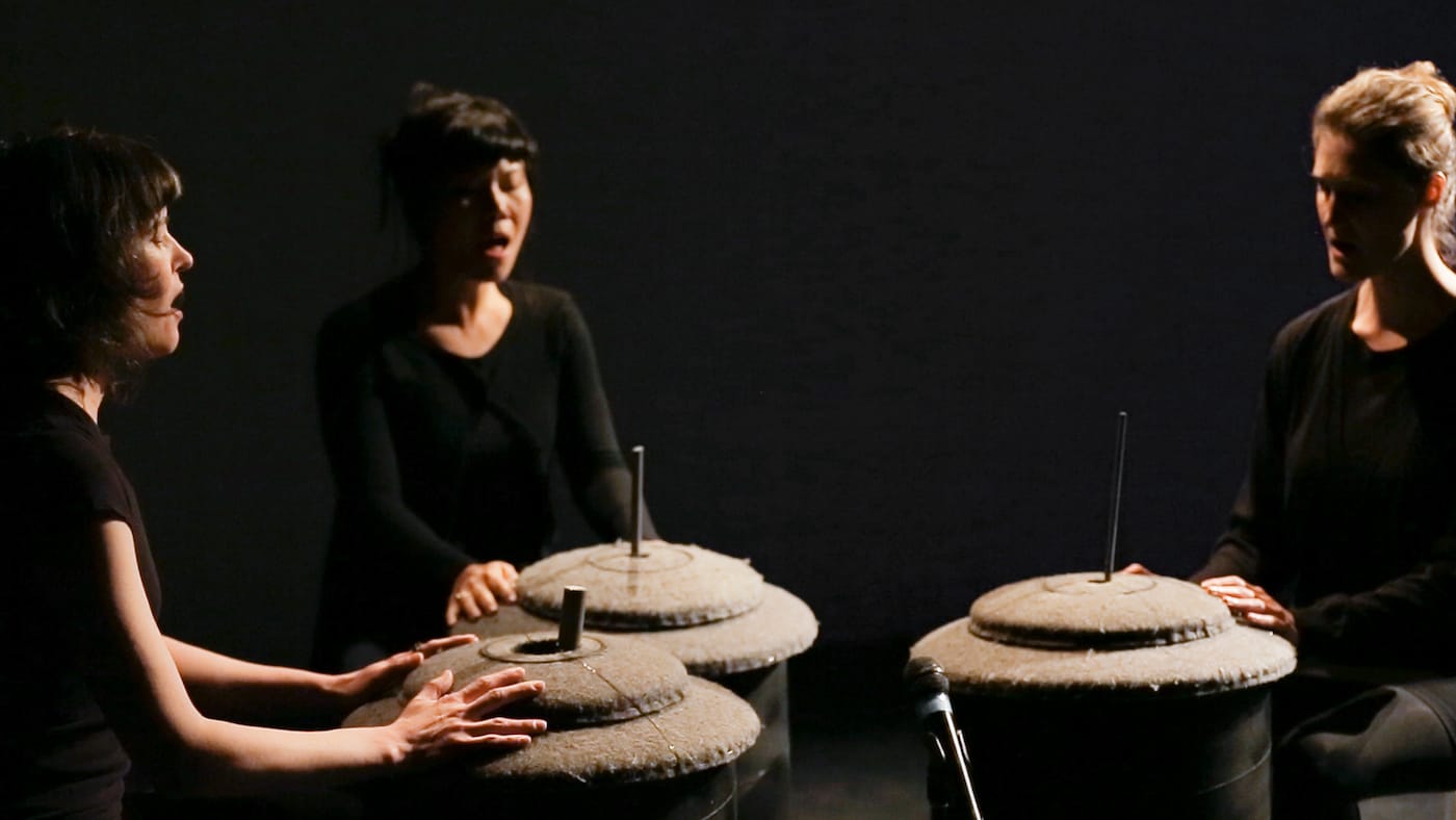 circling_the_center_3ld_02