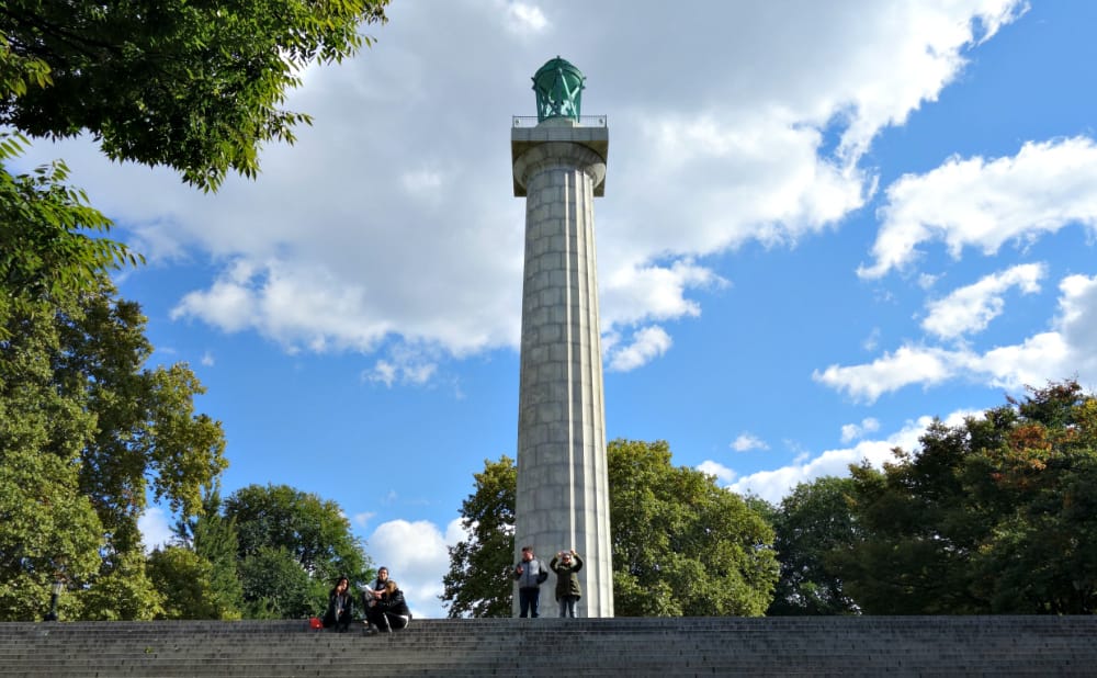 A Guide to Urban Havens in NYC, from a Quaker Meeting House to a Bird-Watching Refuge