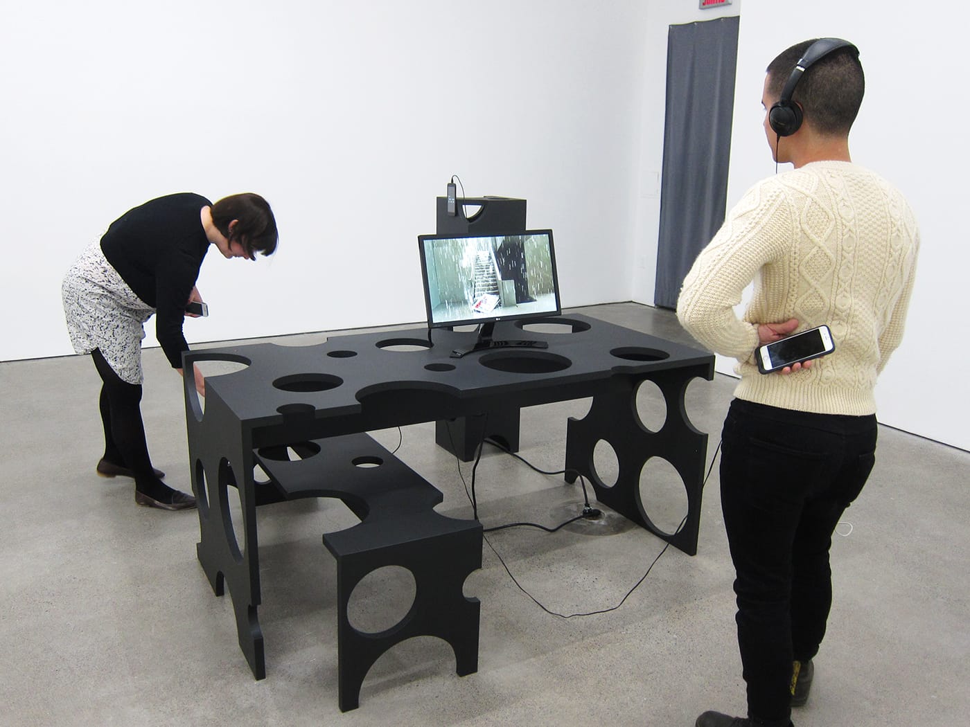 Sculpture and video works by Judith Hopf at Galerie de l'UQAM