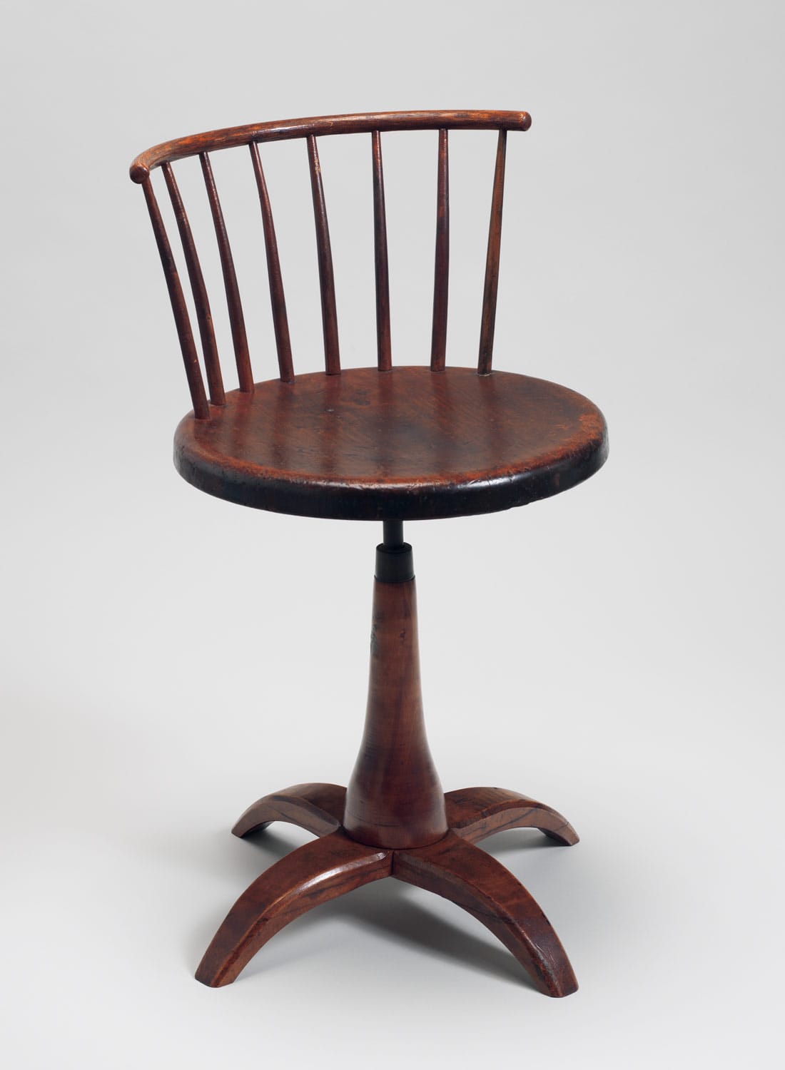 Revolving chair (New Lebanon, New York, 1840-70), maple, white oak, pine, and birch (courtesy the Metropolitan Museum of Art)