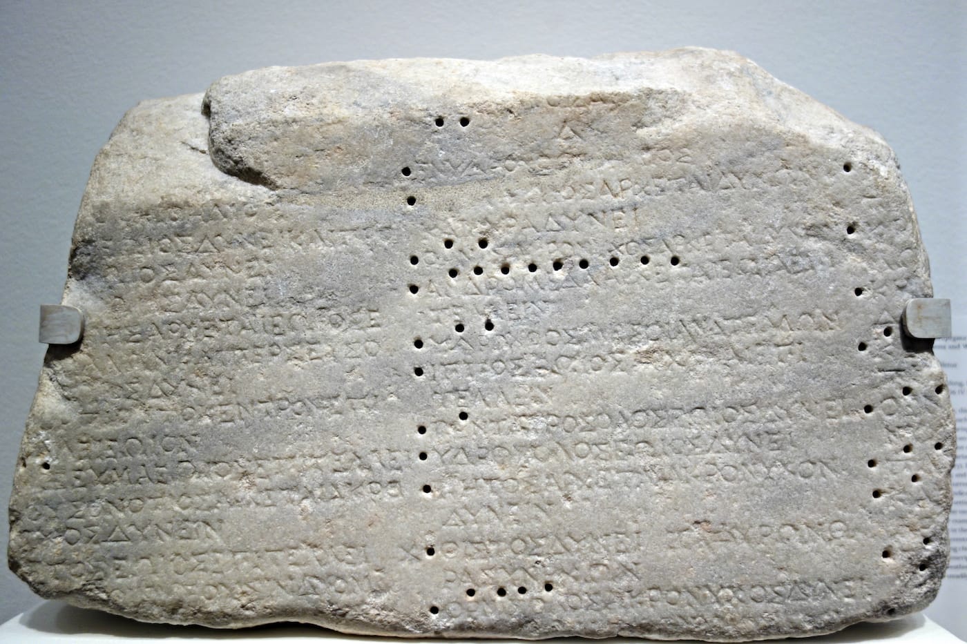 Installation view of 'Time and Cosmos in Greco-Roman Antiquity' at the Institute for the Study of the Ancient World (photo by the author for Hyperallergic)