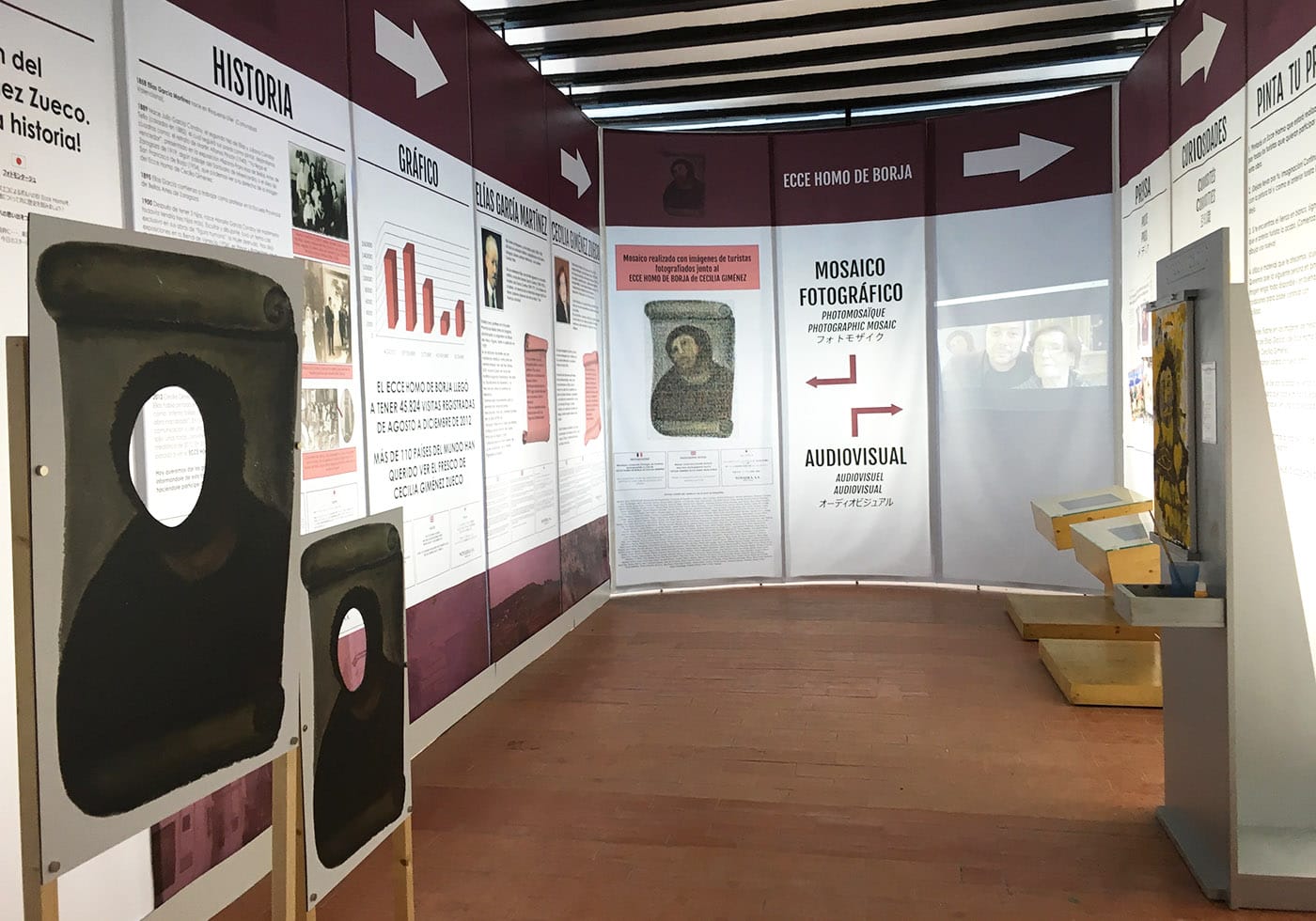An exhibition informs visitors about Giménez’s and Elías’s lives. In a music video Giménez appears alongside the singer Ángel Petisme.