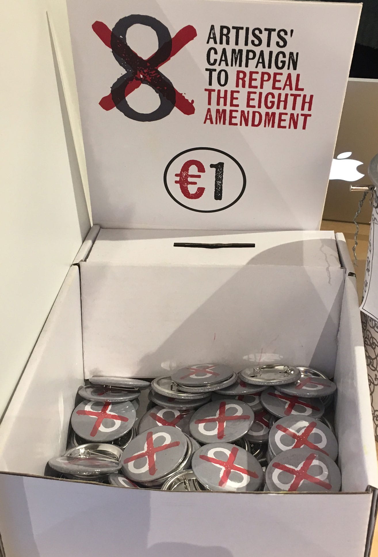 The Artists’ Campaign to Repeal the Eighth Amendment has sold over 24,000 buttons so far. (photo by the author for Hyperallergic)