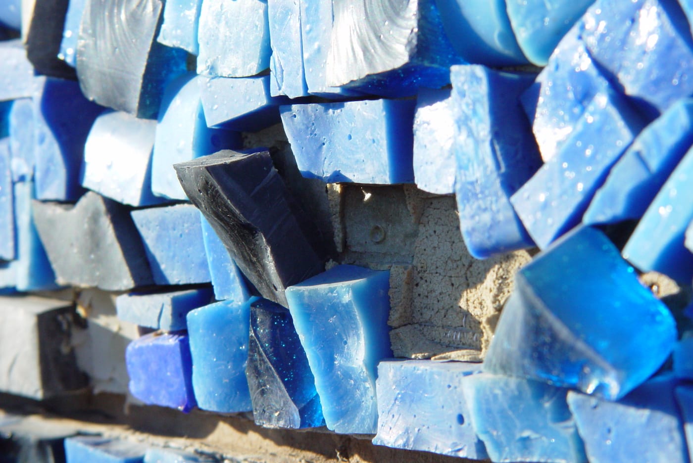 4-detail-loose-and-missing-tesserae