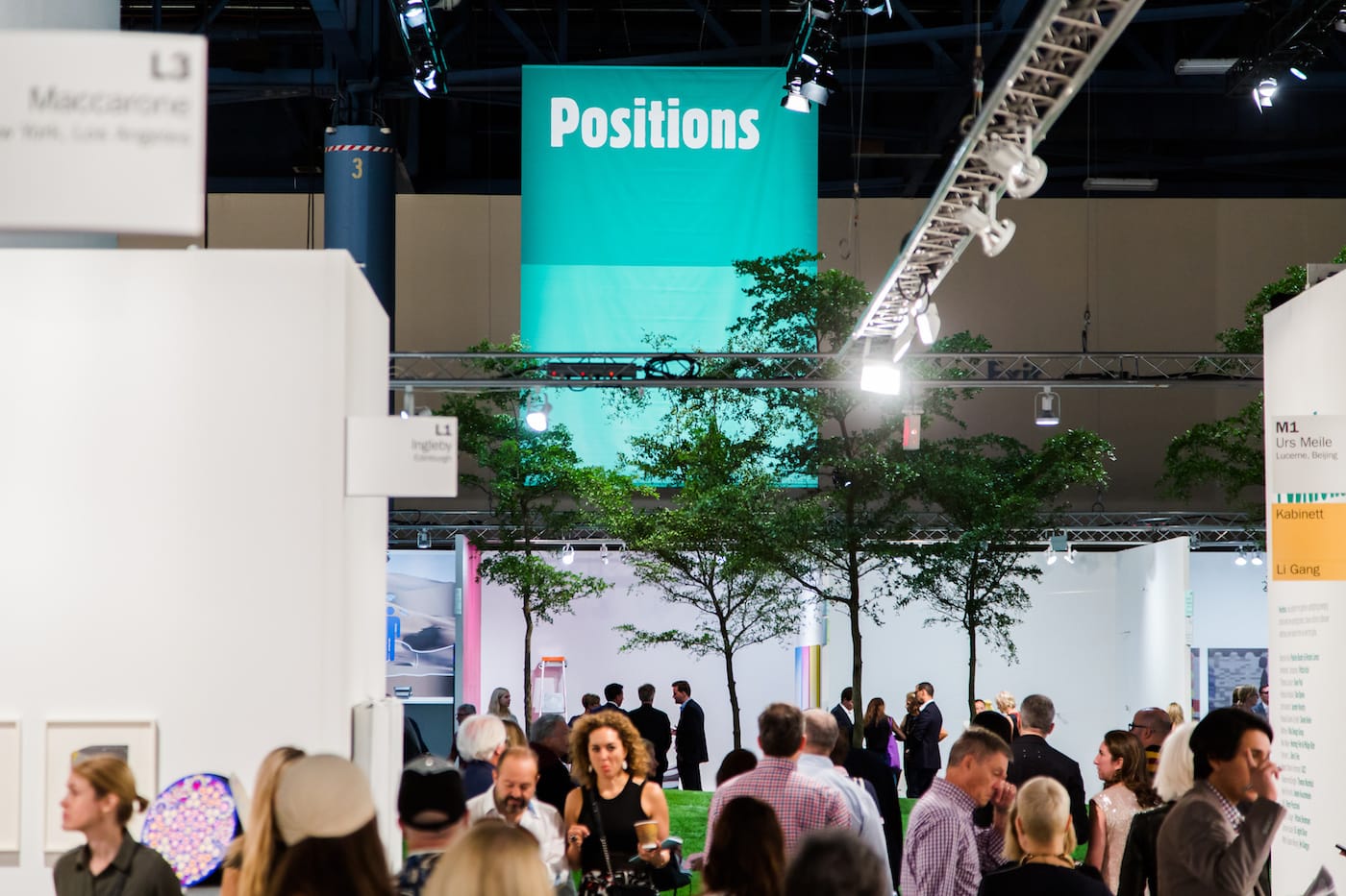 Crowds at Art Basel Miami Beach in 2015 (photo © Art Basel)