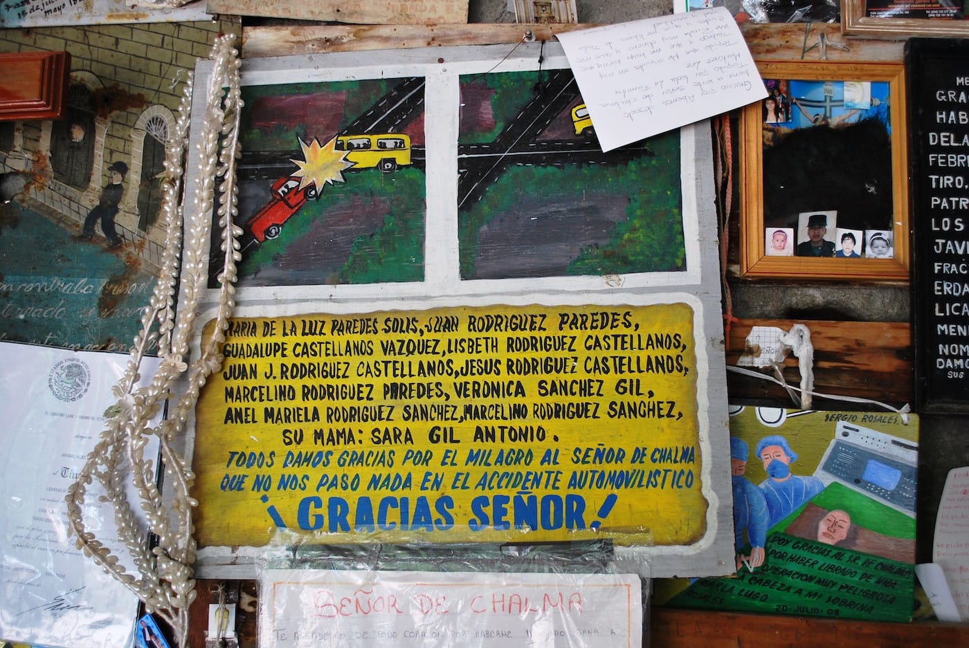 Votive painting for surviving a car wreck at the Sanctuary of Chalma in Chalma, Malinalco, Mexico (photo by Thelmadatter/Wikimedia)