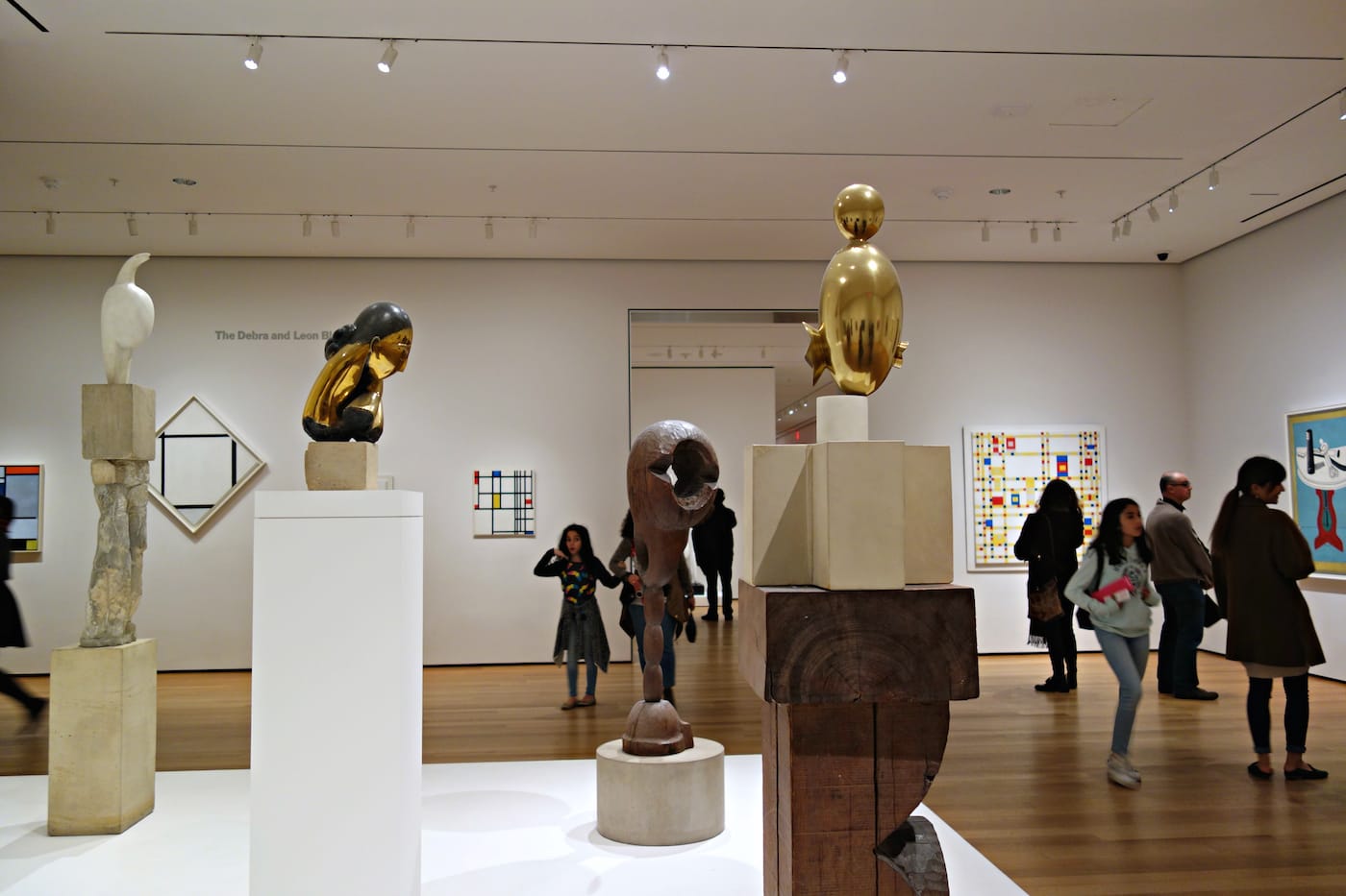 Dust Gathering (photo by the author for Hyperallergic)