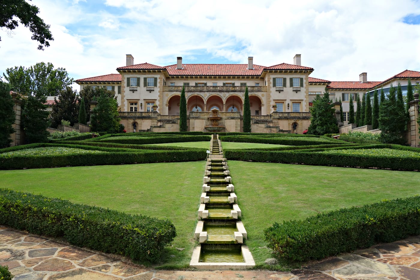 Philbrook Museum of Art in Tulsa, Oklahoma (photo by the author for Hyperallergic)