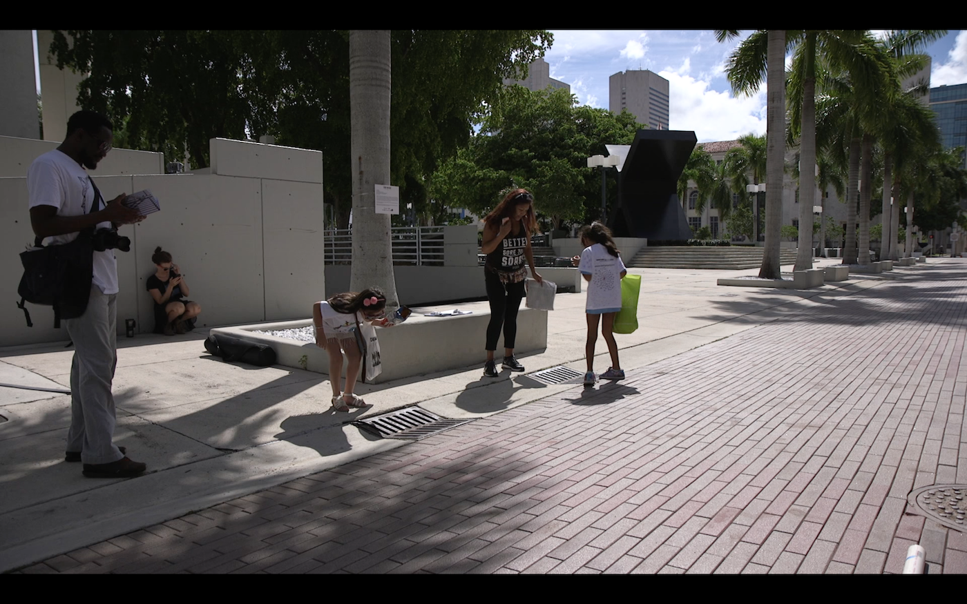 Still from a video by Kenny Riches, courtesy of Riches, the artist, and Fringe Projects. 