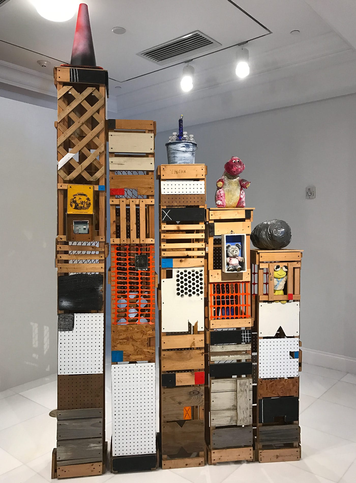 Luis Cruz Azaceta, "5 Towers" (2002), wood and mixed media, 128 x 67 x 17 in
