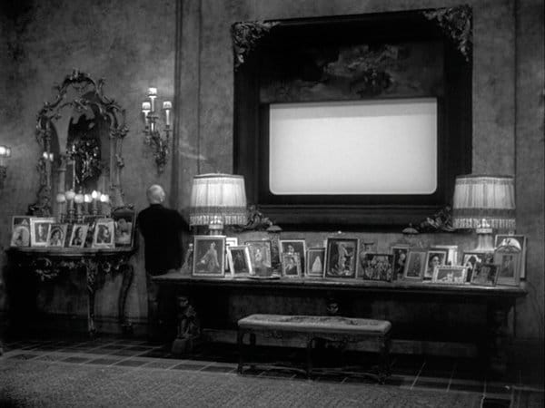 "Sunset Boulevard" still from Jessica Diamond: Film Show (via teamgal.com)