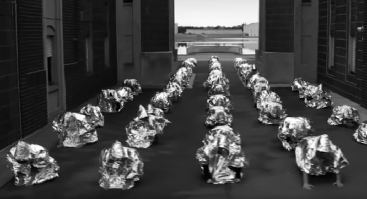 Still from Dosseh and Nekfeu's "Putain d'époque" music video (screenshot by the author via YouTube)