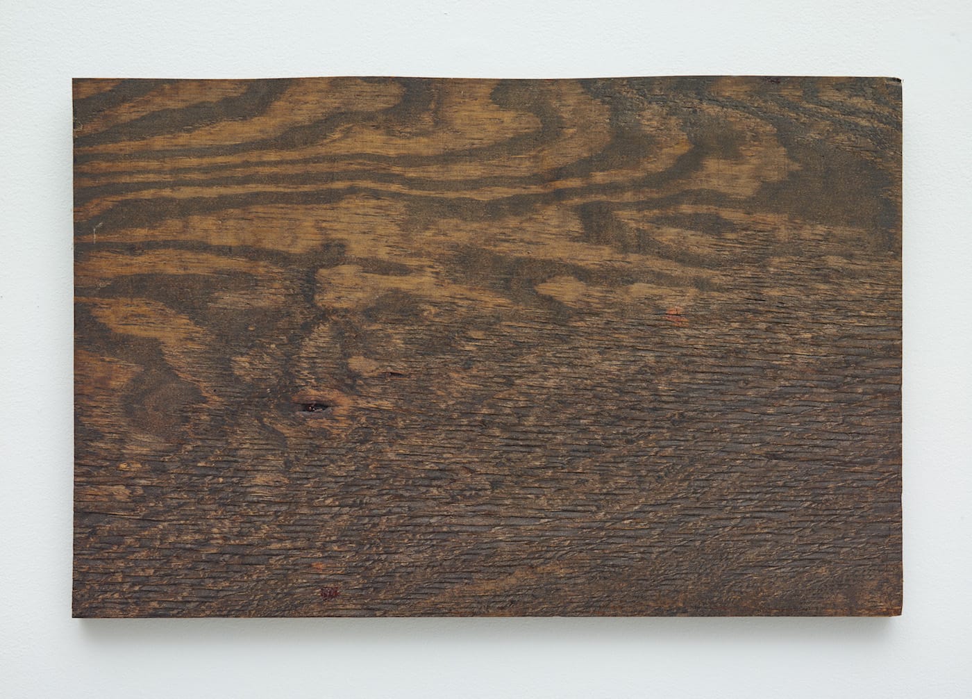 Tony Feher, "Untitled" (2010–16), stained plywood, 16.25 x 24.875 x 0.625 in (© Estate of Tony Feher, courtesy Sikkema Jenkins & Co., New York; photo by Jason Wyche)