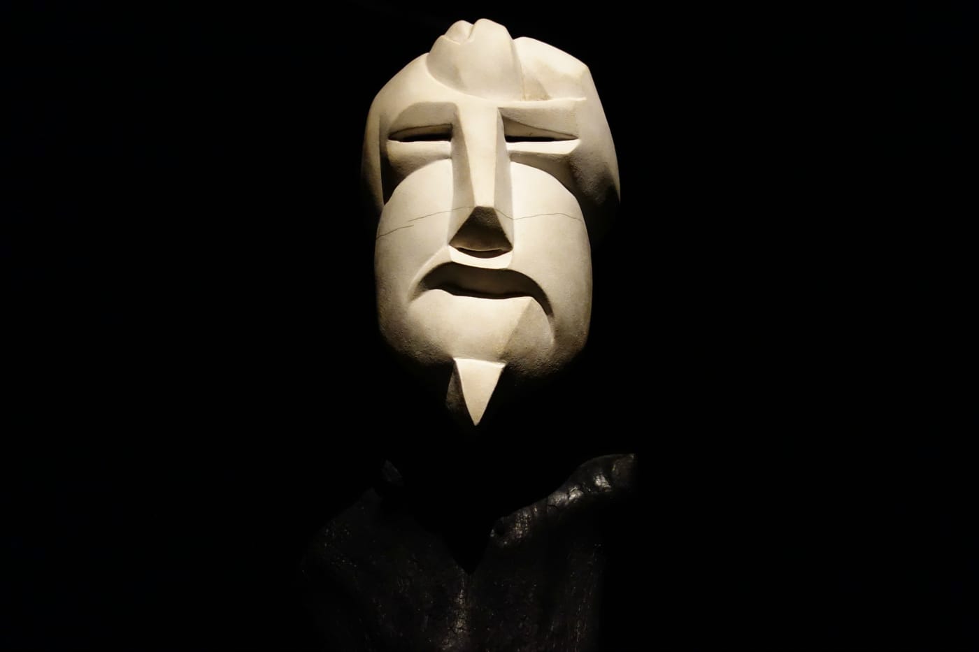 Installation view of Simon Starling: At Twilight (After W. B. Yeats' Noh Reincarnation) at Japan Society (photo by the author for Hyperallergic)