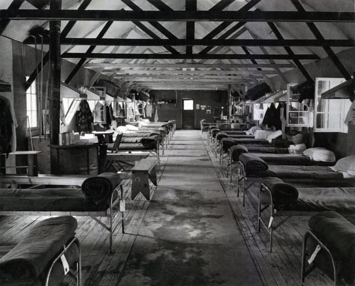 Bunkroom at the Tuna Canyon Detention Station (Courtesy of the Merrill H. Scott family, via janm.org)