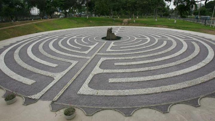 Lika Mutal, "El Ojo que Llora" (2005) (courtesy Nohra Haime Gallery)