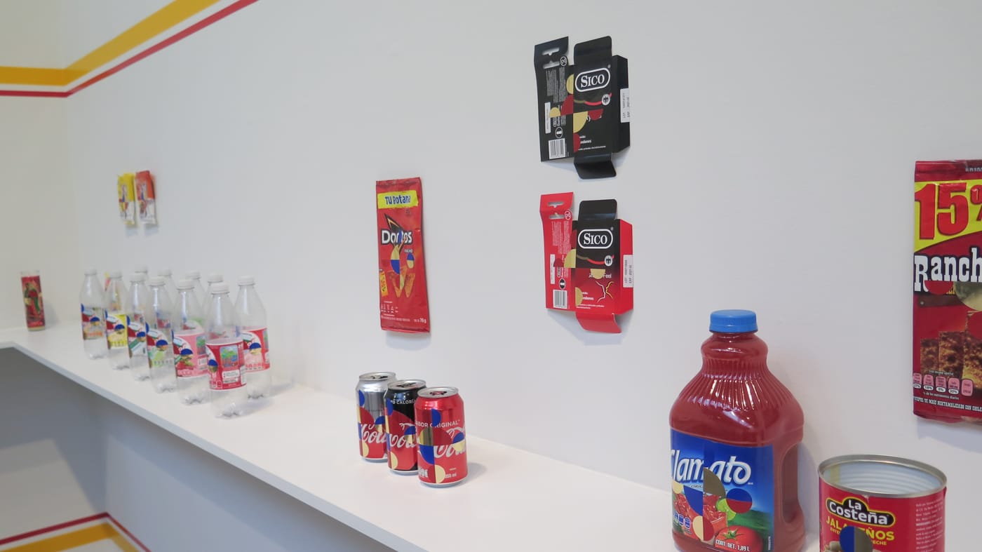 Installation view of Gabriel Orozco's exhibition at kurimanzutto