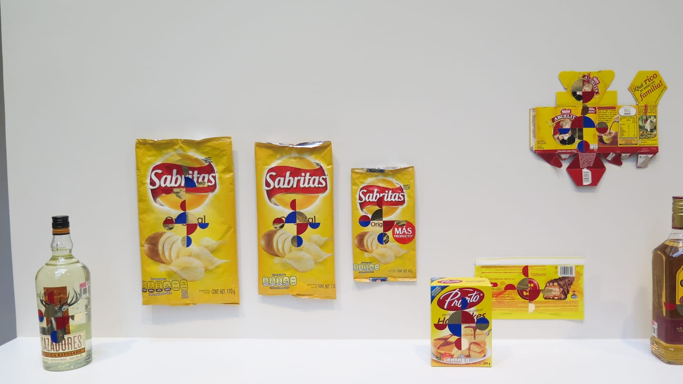 Installation view of Gabriel Orozco's exhibition at kurimanzutto