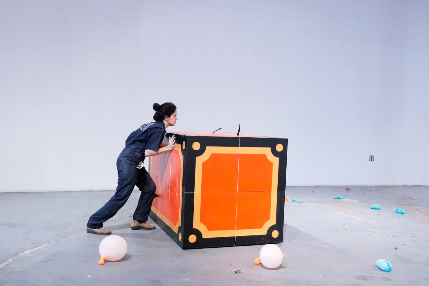 Rotem Tamir and Omri Zin, <em>Larval Acceleration: A Conversation in Chunks</em> (2017), installation view at Locust Projects, Miami