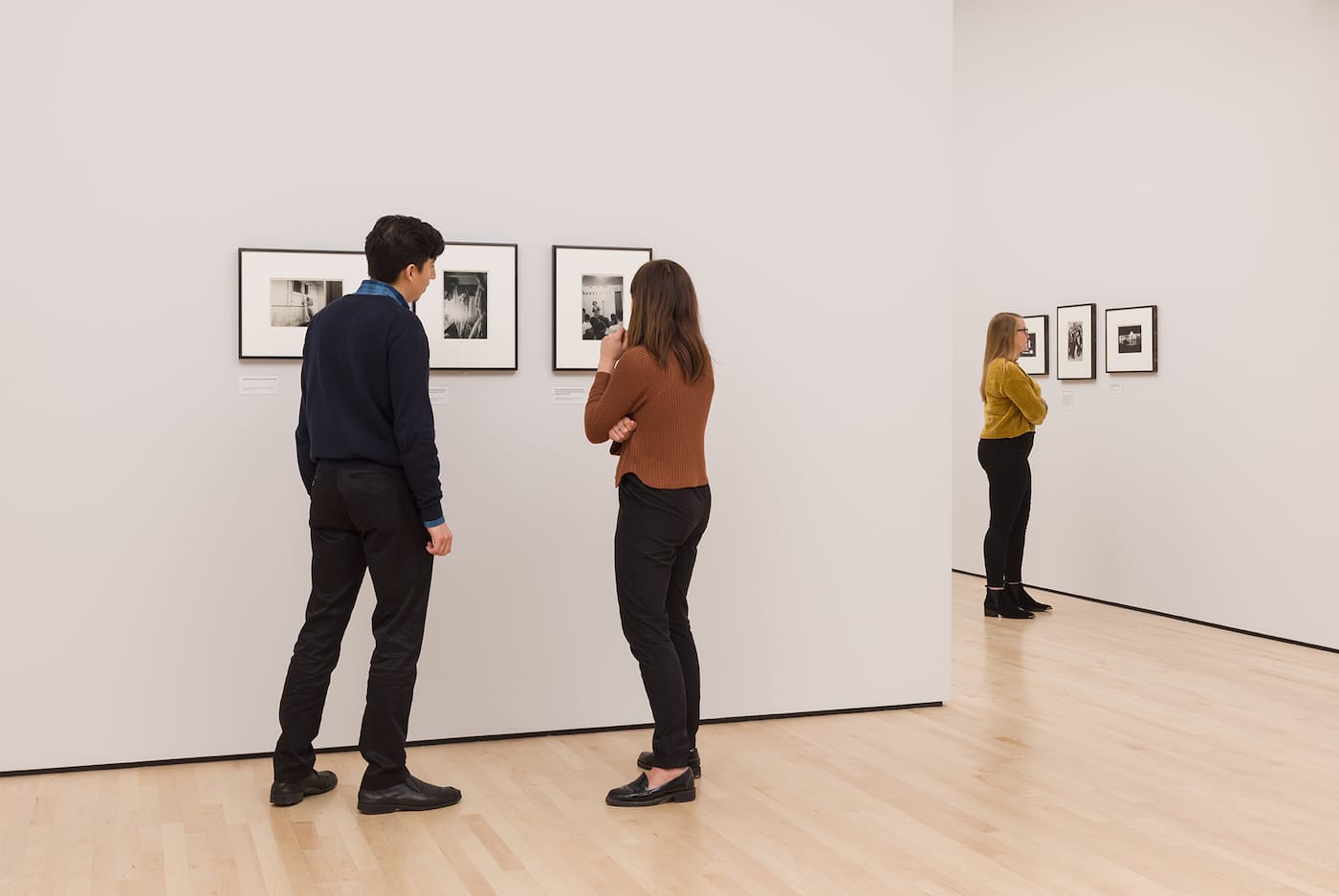 Installation view of <em/>diane arbus: in the beginning (2017) at SFMOMA (photo by Katherine Du Tiel, courtesy SFMOMA)