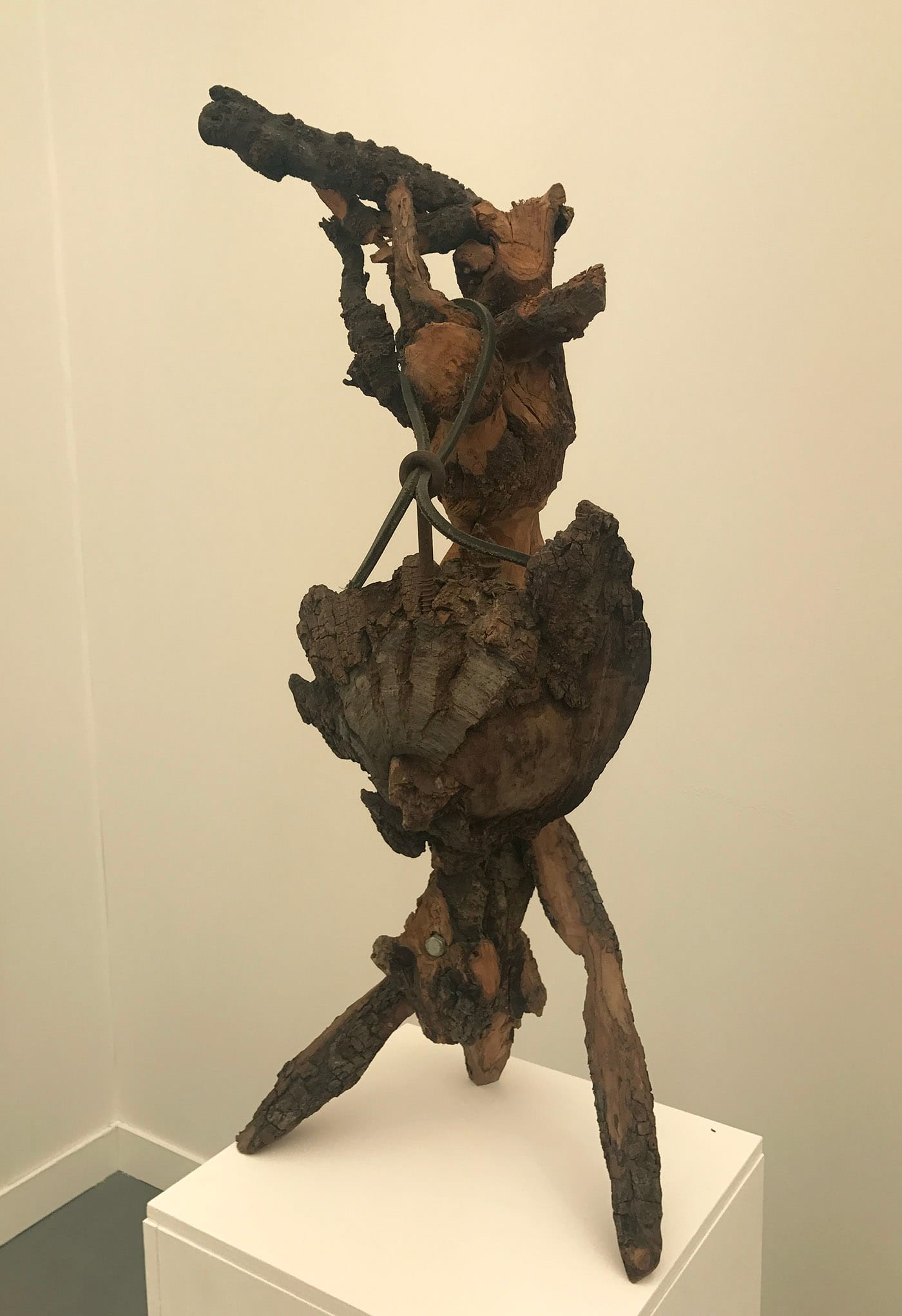 Etienne-Martin, "Le bouclier" (1983) in the Galerie Bernard Bouche booth