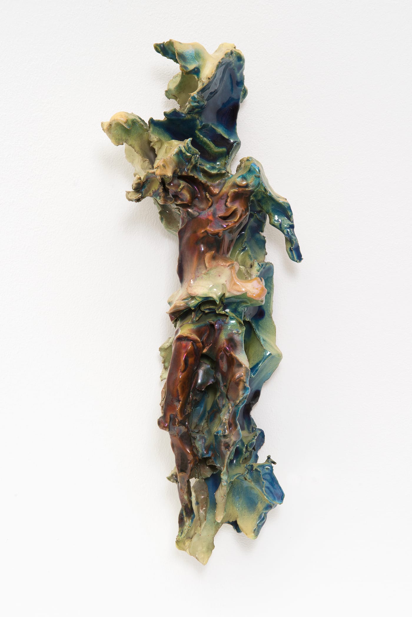 Lucio Fontana, "Crocifisso (O Cristo)" (1955–57), polychrome ceramics, 16 1/4 x 4 3/4 x 3 1/2 in (© Fondazione Lucio Fontana, by SIAE 2017, courtesy Galerie Karsten Greve Cologne, Paris, St Moritz; photo by Christoph Münstermann, Düsseldorf)