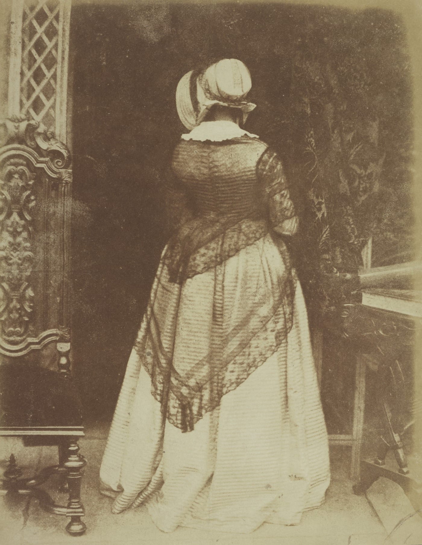 David Octavius Hill and Robert Adamson, "Lady Mary Hamilton (Campbell) Ruthven, 1789 - 1885. Wife of James, Lord Ruthven" (1843-47), calotype print (courtesy Scottish National Portrait Gallery)