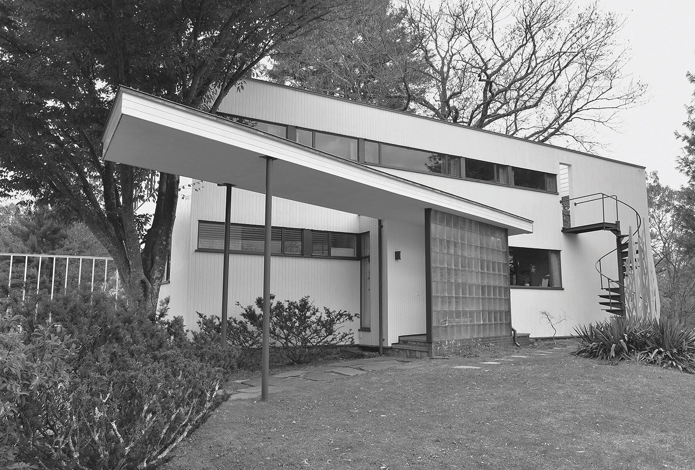 Walter Gropius, Gropius House (Lincoln, Massachusetts, 1938) ( courtesy Paul Marotta/Getty Images)