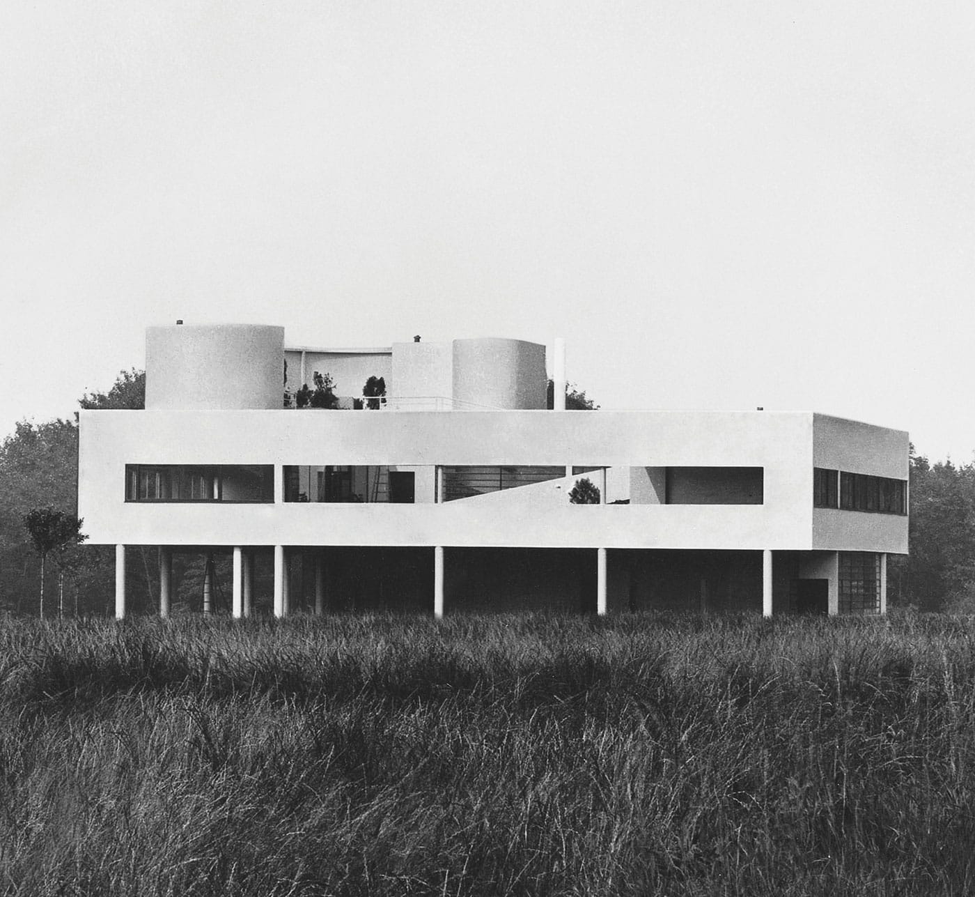 Le Corbusier, Villa Savoye (Poissy, France, 1929) (courtesy Fondation Le Corbusier)
