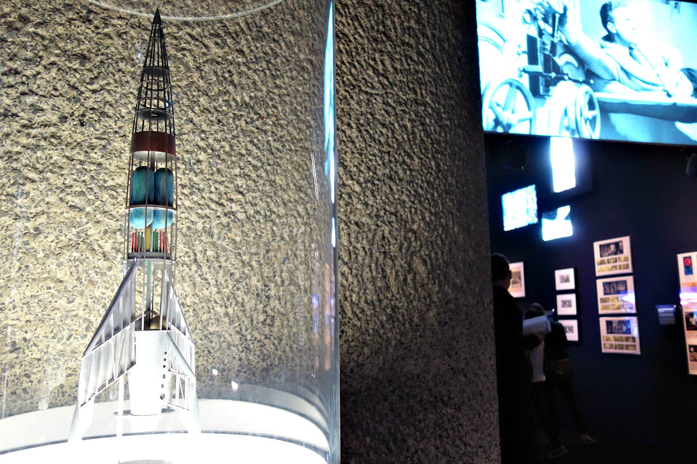 George Pal Productions, Luna spaceship miniature from the film <em>Destination Moon</em> (1950), mixed media (photo by the author for Hyperallergic)