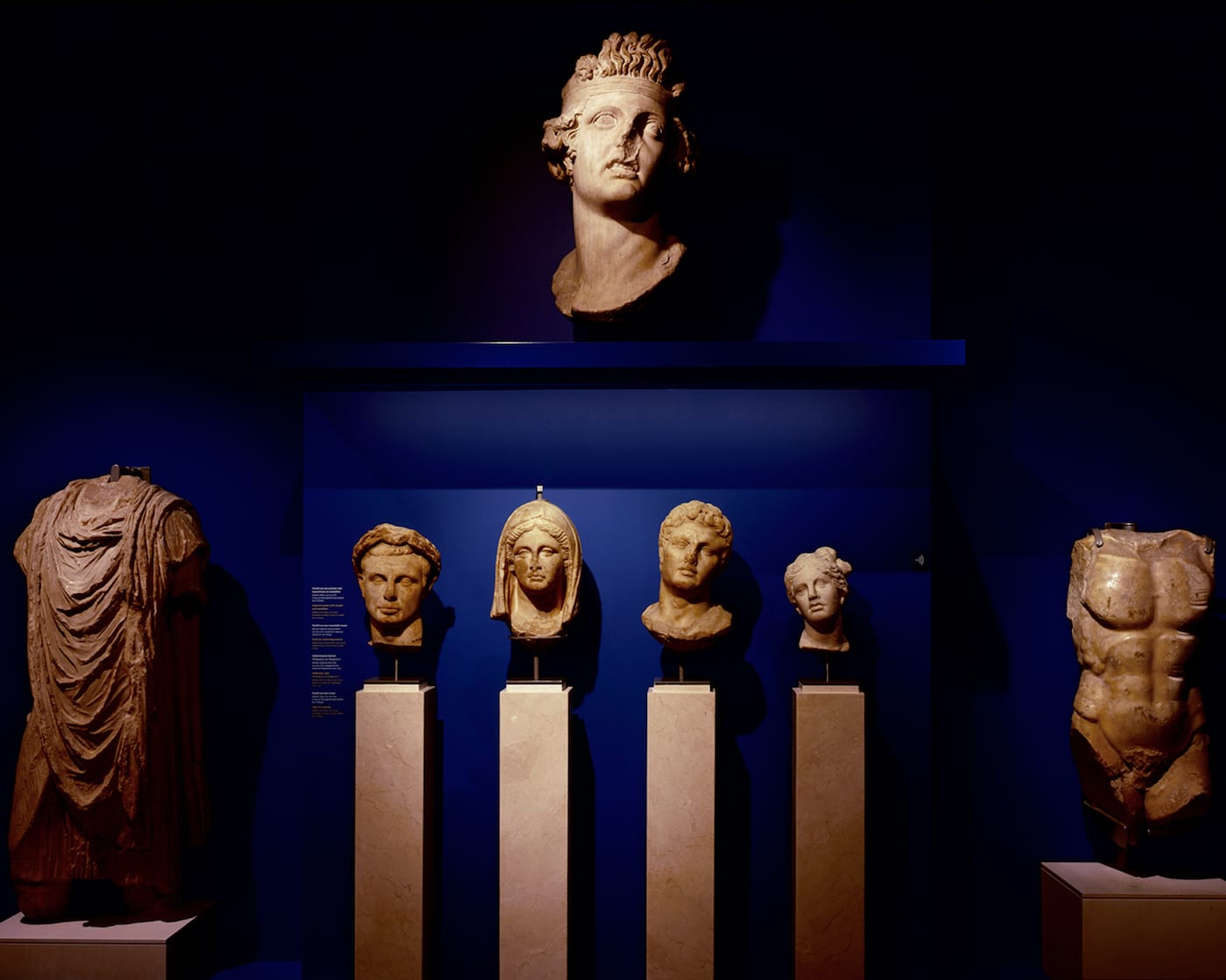 Hrair Sarkissian, "Rijksmuseum van Oudheden 13/02/2015 13:00," from <em>Wish Ambulance</em> (courtesy the artist)