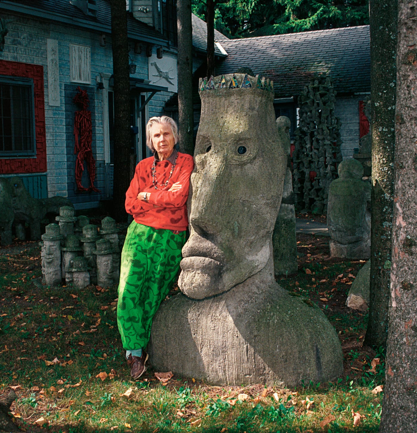 Mary Nohl at her lake cottage environment (1994) (photo by Ron Byers, courtesy John Michael Kohler Arts Center)