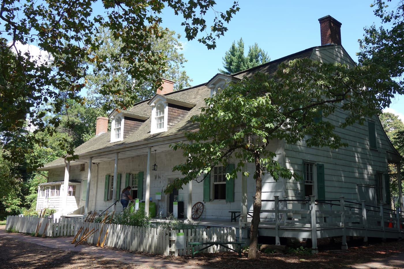 The Lefferts Historic House in Prospect Park (photo by the author for Hyperallergic)