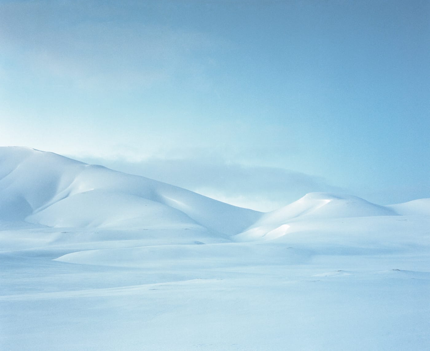 Julia de Cooker, "Grøndalen II" from <em>Svalbard – An Arcticficial Life</em> (© Julia de Cooker)