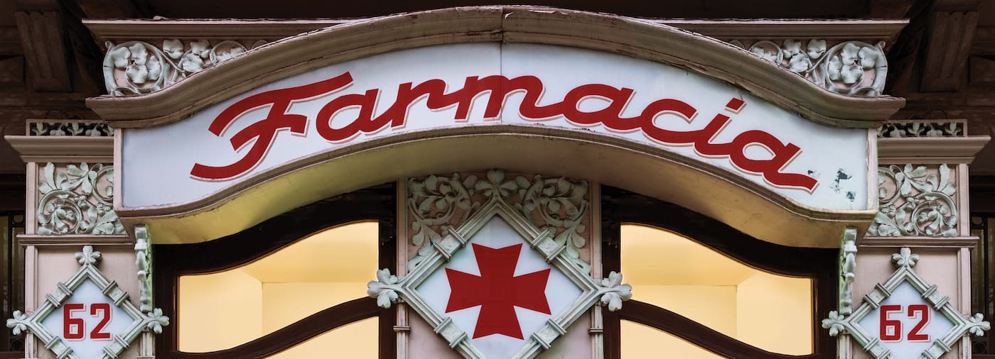 Photograph by Louise Fili from Grafica de les Rambles (courtesy Princeton Architectural Press)