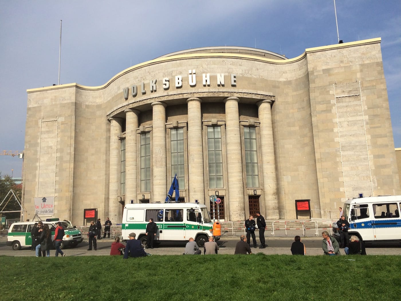 Police outside the Volksbühne (photo by and courtesy Gulnara Petzold)