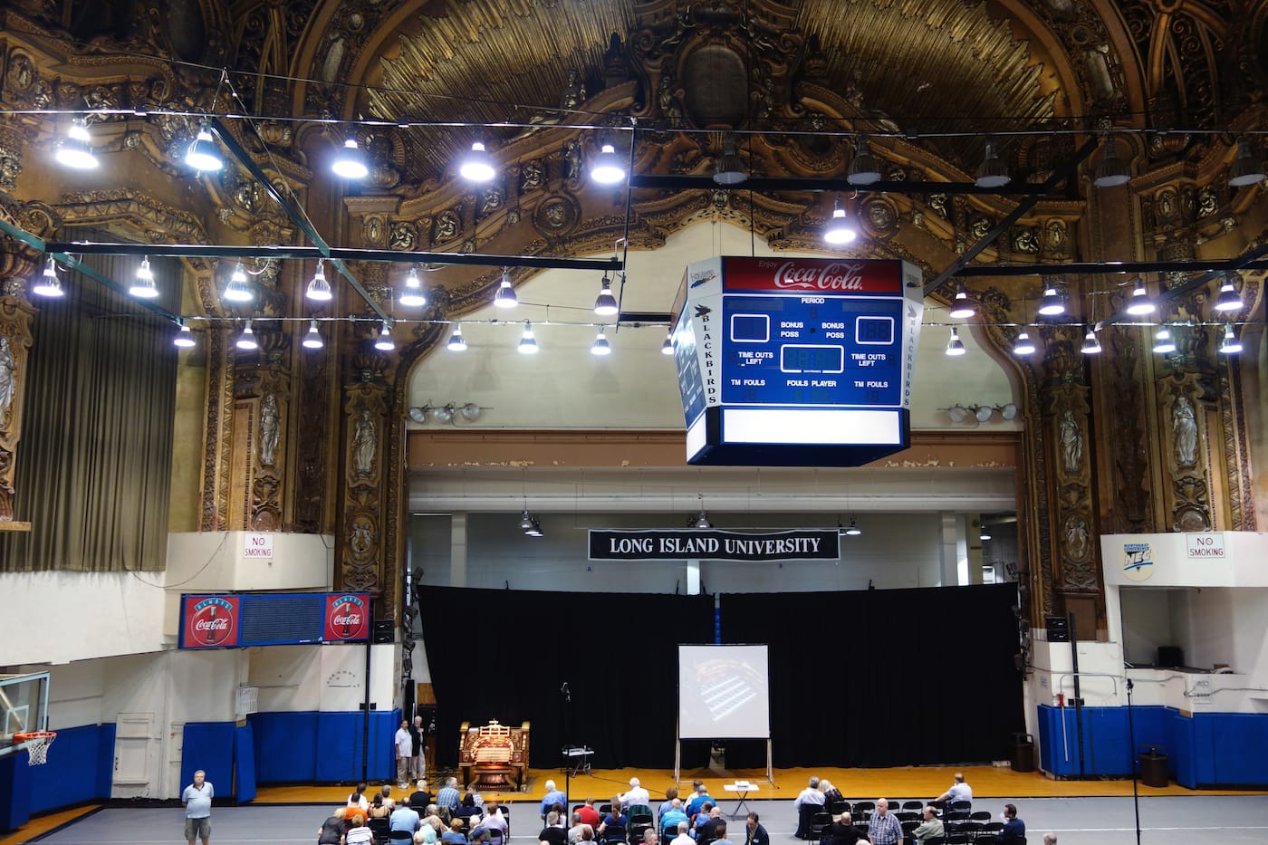The Brooklyn Paramount (currently the Schwartz Athletic Center at Long Island University) (photo by the author for Hyperallergic)