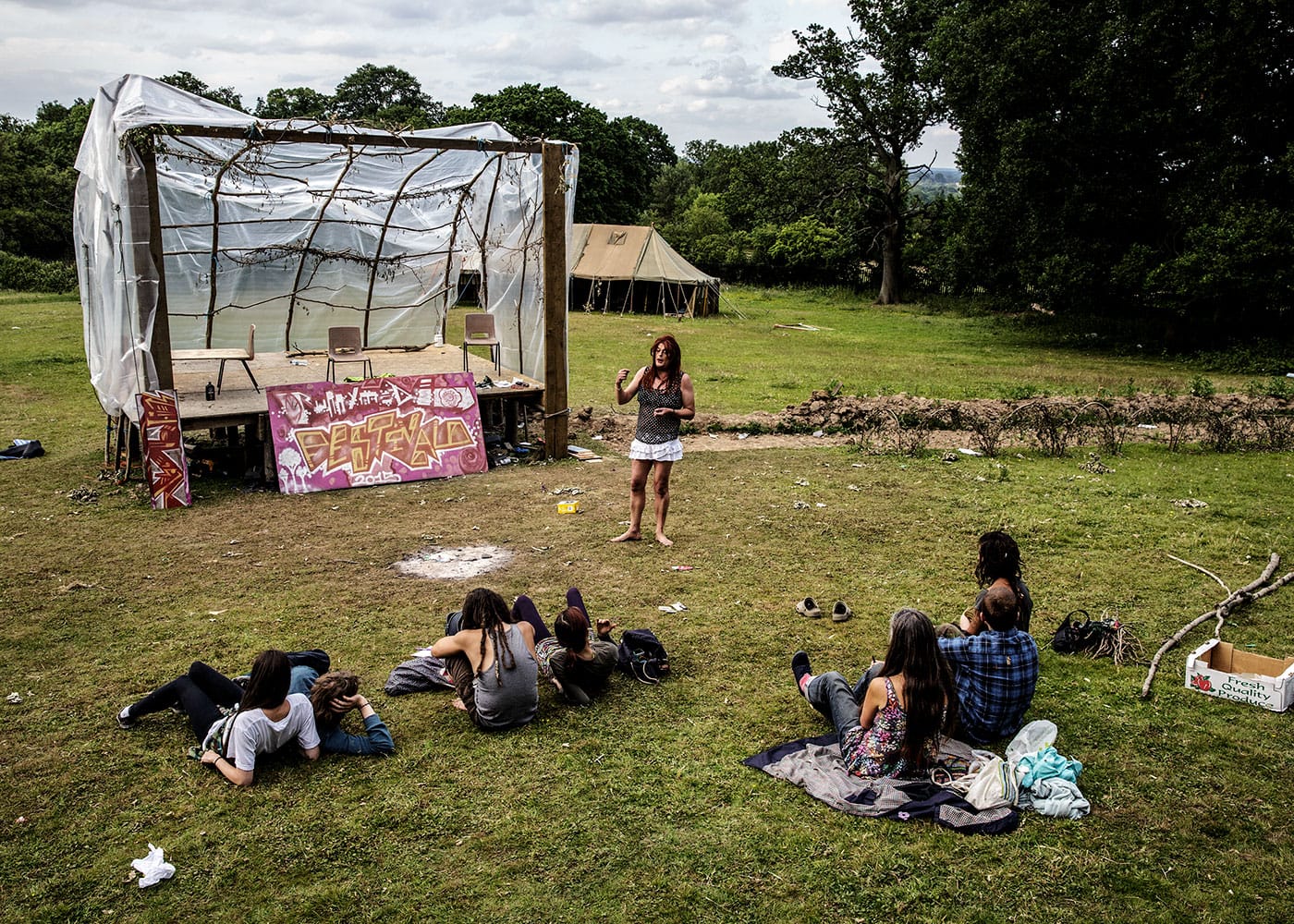 "David Shayler giving a sermon on the Law as his cross-dressing alter ego, Dolores. David says his partial identity as a woman gives the Messiah practical insight into the world from a female perspective." (England, 2015), photograph by Jonas Bendiksen from <em>The Last Testament</em> (courtesy Aperture, © Jonas Bendiksen/Magnum Photos)