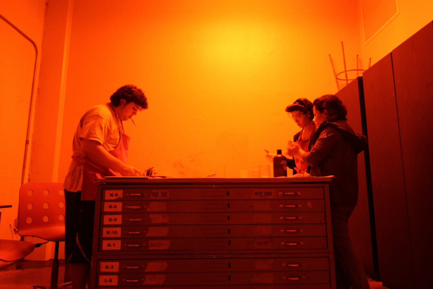 An "Experimental Photography" class at the Memphis Collection of Art