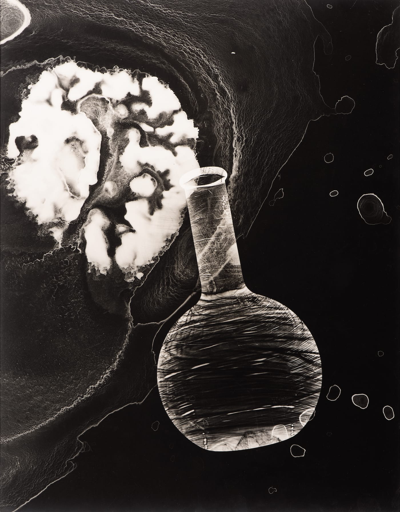 Josef Breitenbach, "Penicillin" (1946–49), gelatin silver print (tirage argentique), 14 x 11 inches (courtesy Damiani)