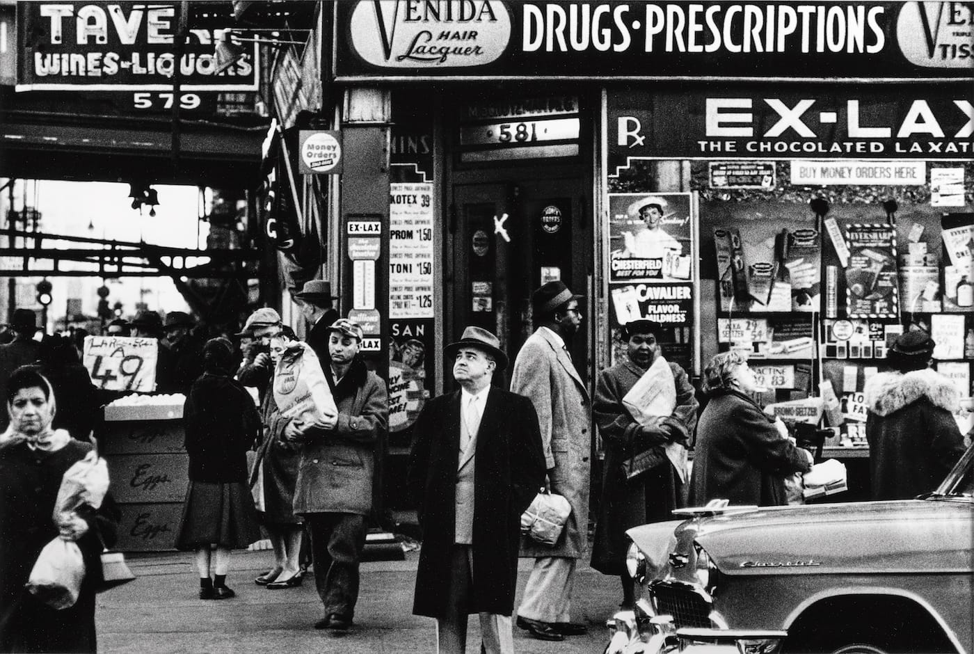 William Klein, "Venida and Drug Store, New York" (1955), gelatin silver print, 9 1/4 x 13 7/8 inches (courtesy Damiani)