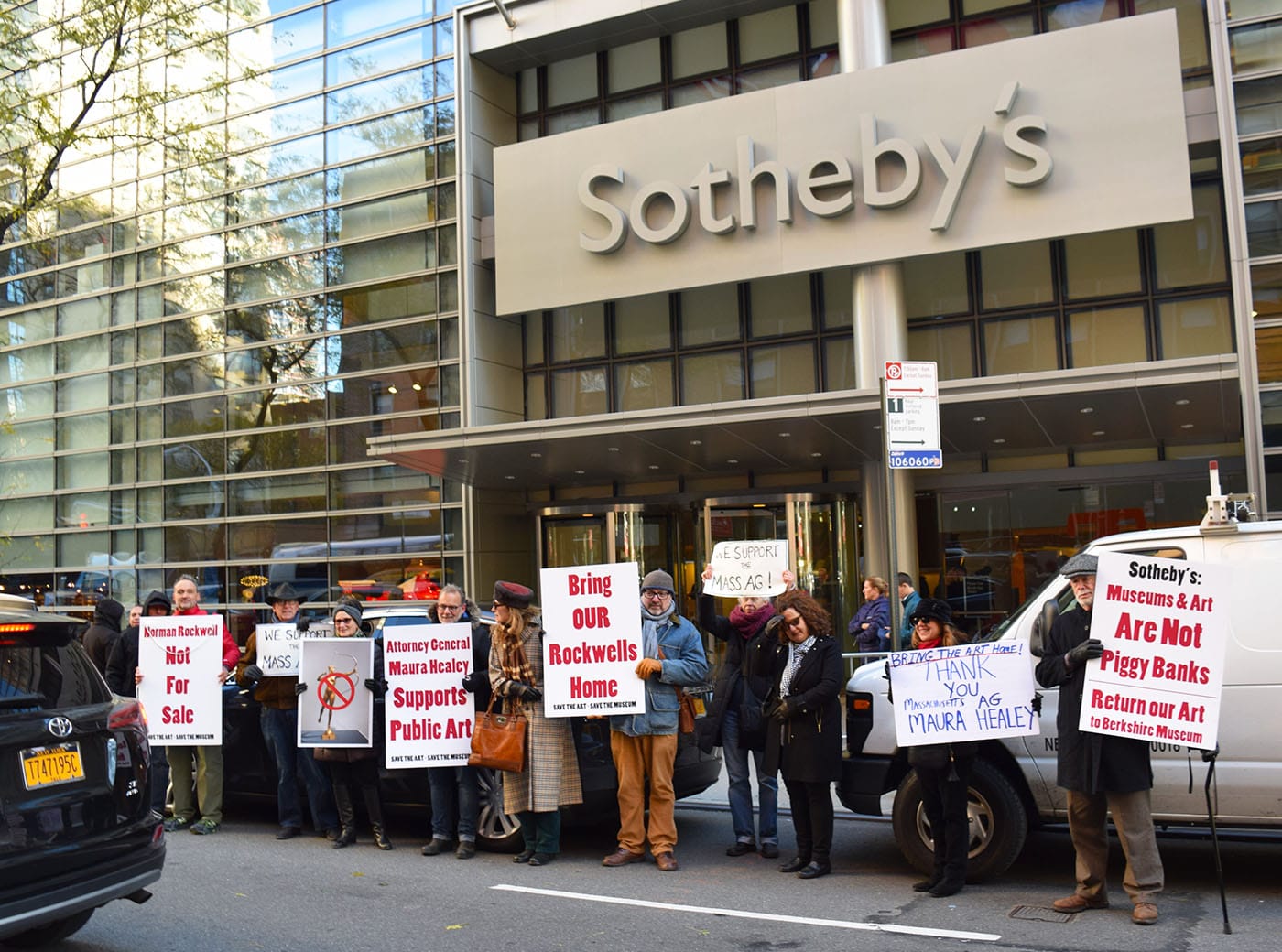 Protesters opposing Sotheby's planned sale of works from the Berkshire Museum collection (all photos by the author for Hyperallergic)