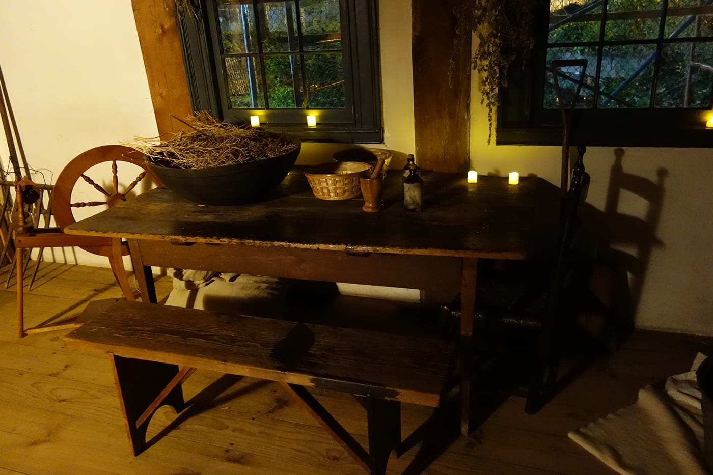 The Wyckoff House before <em>The Visitation</em> (photo by the author for Hyperallergic)